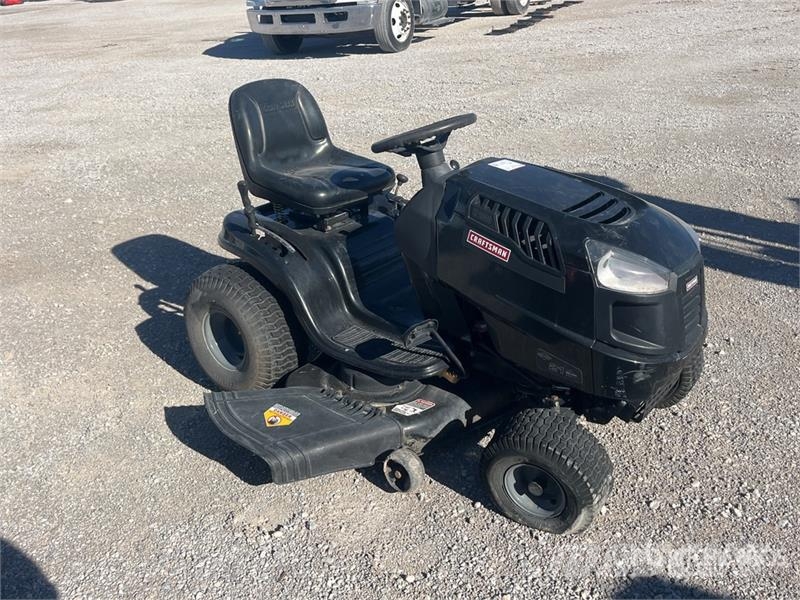Craftsman LT2000 Ride-On Lawn Mower ركوب الحشائش
