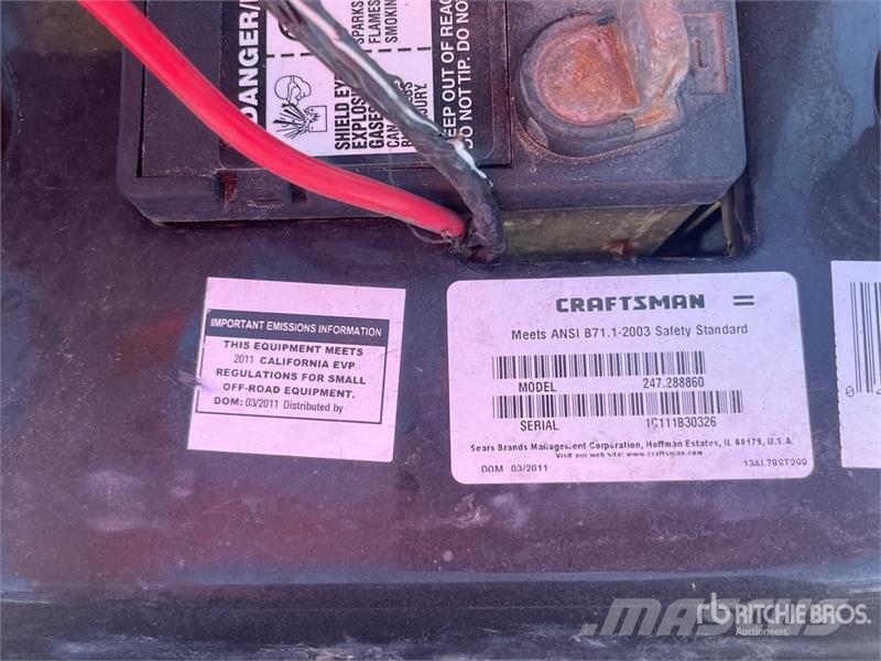 Craftsman LT2000 Ride-On Lawn Mower ركوب الحشائش