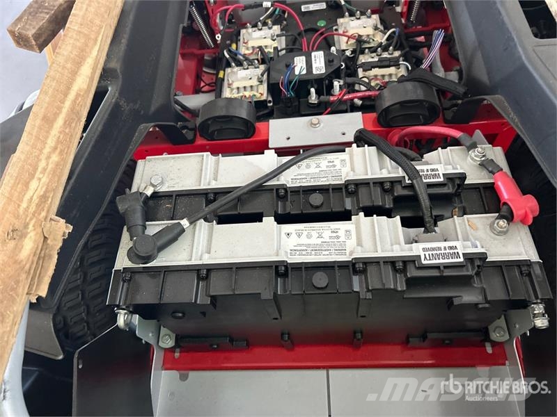 Craftsman Zero-Turn Electric Lawn Mower (Inoperable) ركوب الحشائش
