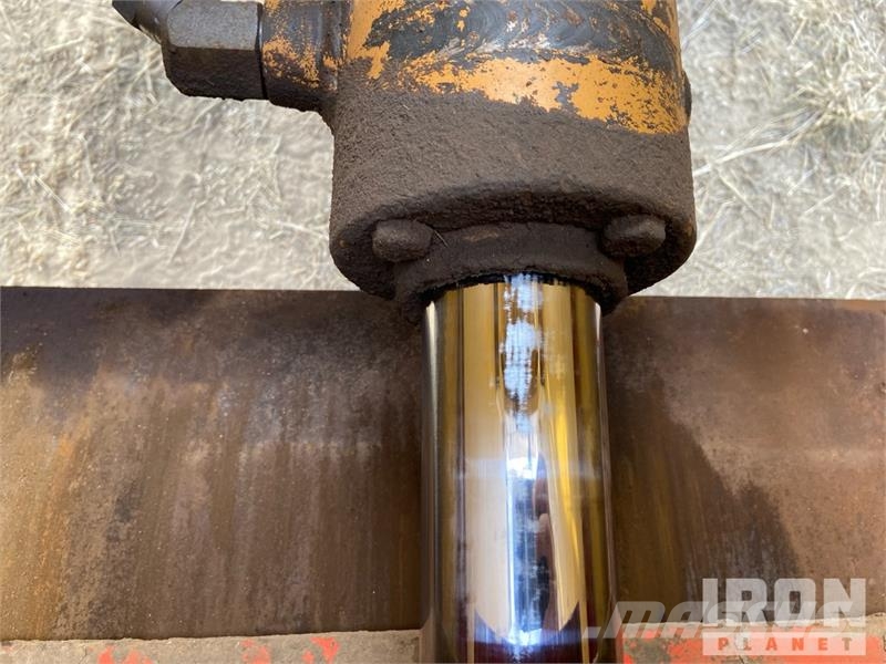 Crose PB Poseur de canalisation