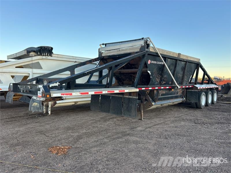 Cross Country Manufacturing LTD 42 ft Tri/A Belly Kiper prikolice