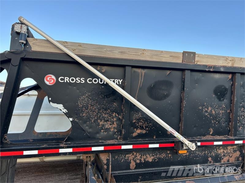Cross Country Manufacturing LTD 42 ft Tri/A Belly Kiper prikolice