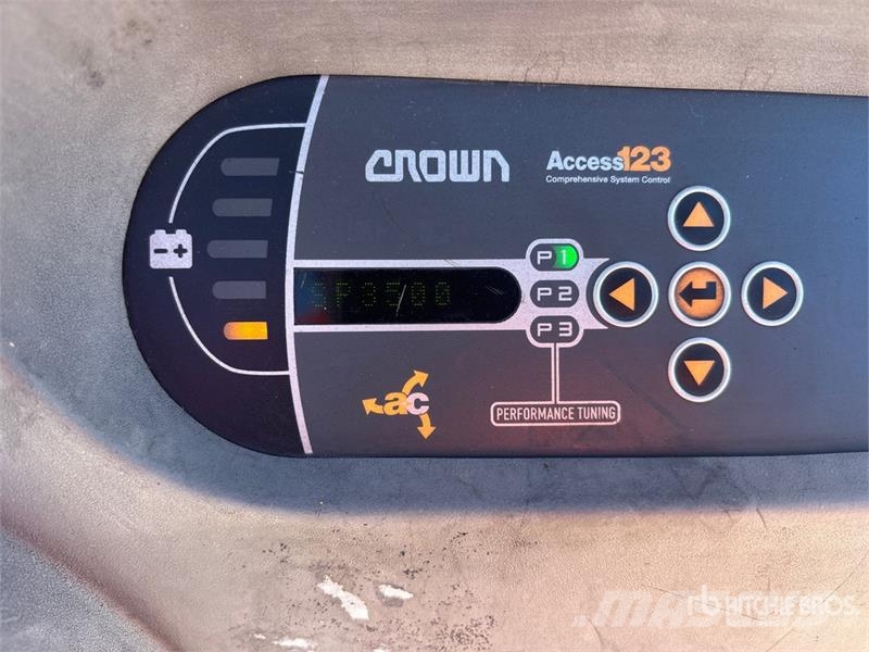Crown 3500 3000 lb Electric Forklift Elektritõstukid