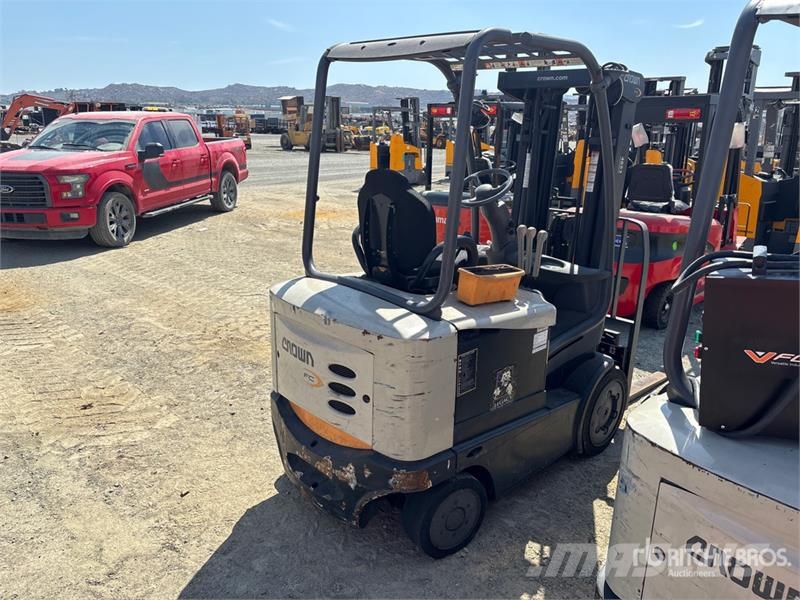 Crown FC5215-50 5000 lb Electric Forklift Elektromos targoncák