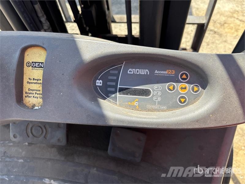 Crown FC5215-50 5000 lb Electric Forklift Elektromos targoncák