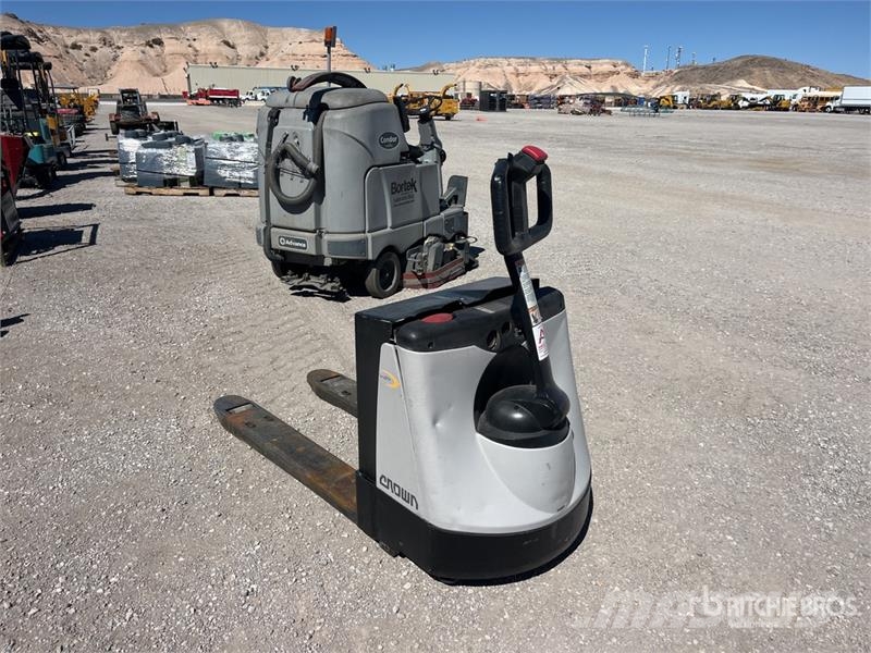 Crown WP2030-45 Hand pallet truck