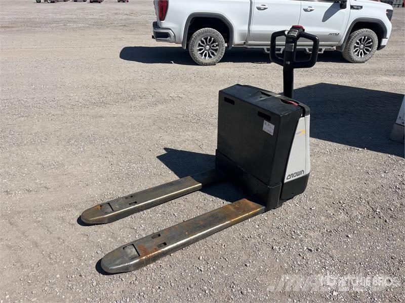 Crown WP2030-45 Hand pallet truck