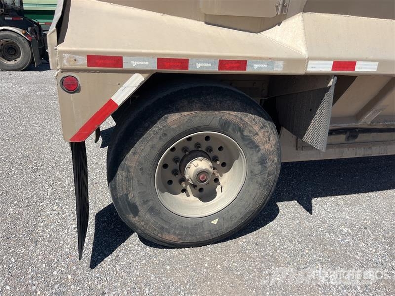 Cubelite 22 ft T/A Pup Belly Dump Trailer Bañera