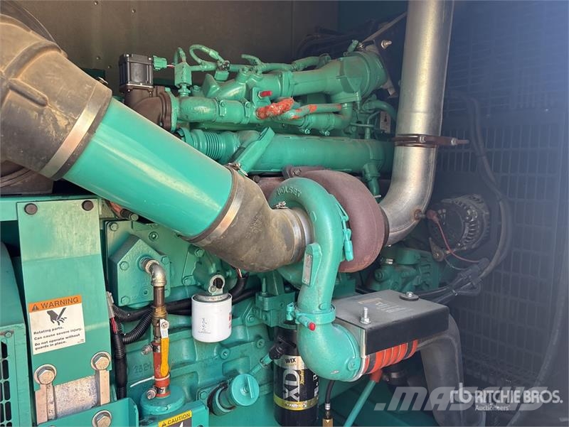Cummins 300 kW Skid-Mounted Generator Set Naftové generátory