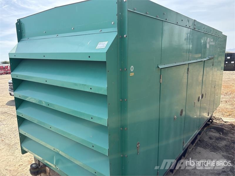 Cummins 300 kW Skid-Mounted Generator Set Naftové generátory