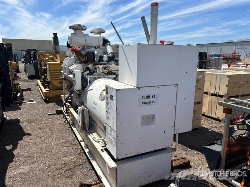 Cummins 750 kW Skid-Mounted Generator Set (Inoperable) Générateurs diesel