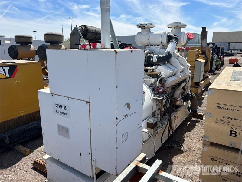 Cummins 750 kW Skid-Mounted Generator Set (Inoperable) Générateurs diesel
