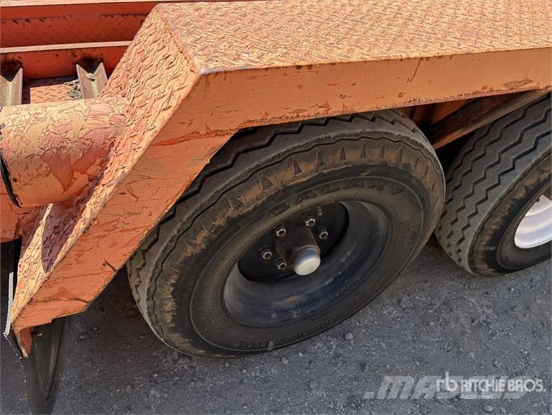  Custom Built 14 ft T/A Equipment Trailer Autovežių priekabos