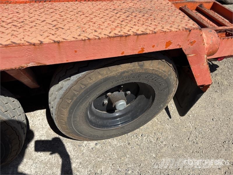  Custom Built 14 ft T/A Equipment Trailer Autovežių priekabos