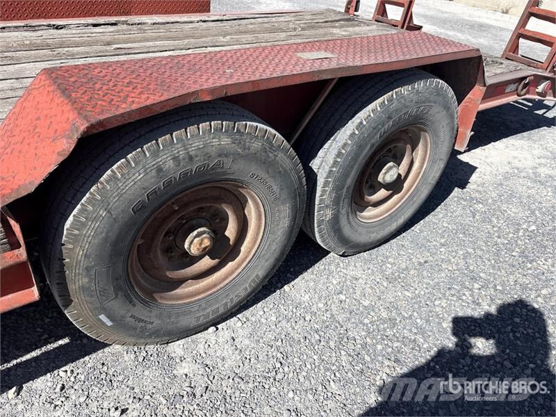  Custom Built 20 ft T/A Equipment Trailer 清障车