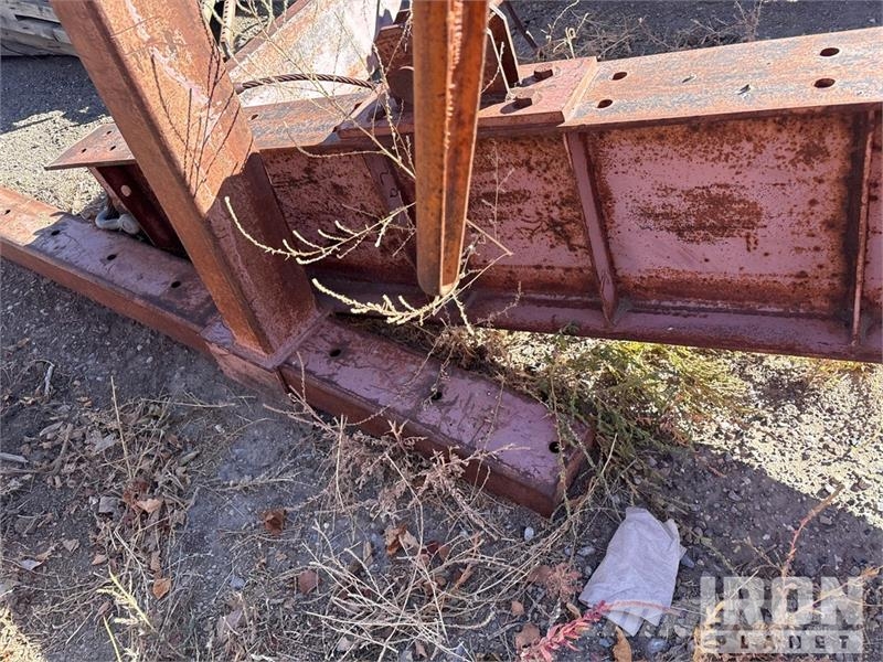 Custom forms Barrier rail, stripping/sacking platf Építőipar - Egyebek