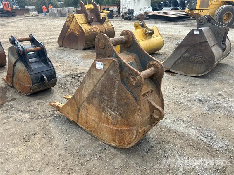 CWS 24 in Digging Excavator Bucket Kauhat