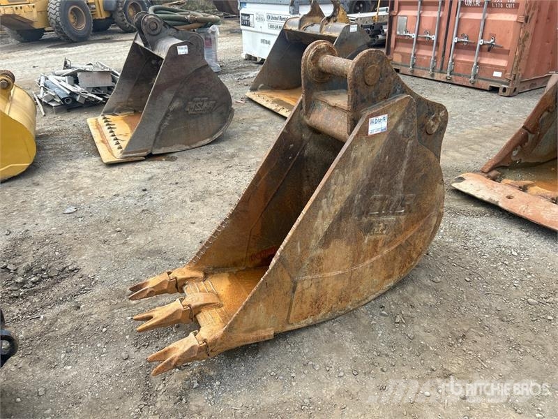CWS 24 in Digging Excavator Bucket Kauhat