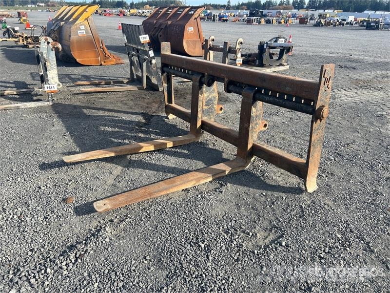 CWS 59 in Wheel Loader Forks - Fits Komatsu WA120-320 شوكات