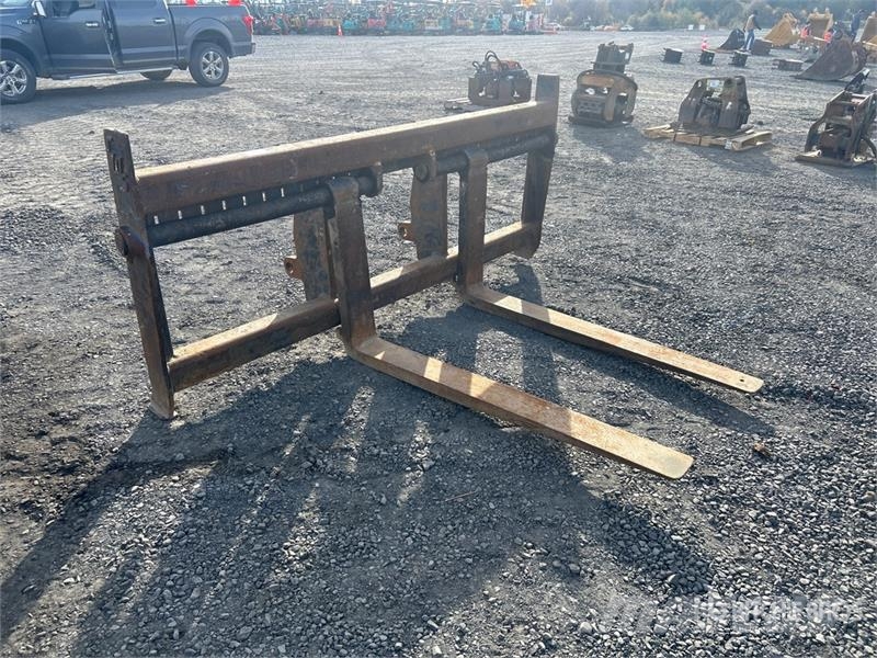 CWS 59 in Wheel Loader Forks - Fits Komatsu WA120-320 شوكات