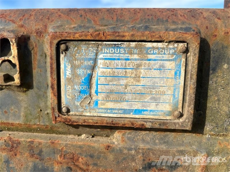 CWS 59 in Wheel Loader Forks - Fits Komatsu WA120-320 شوكات