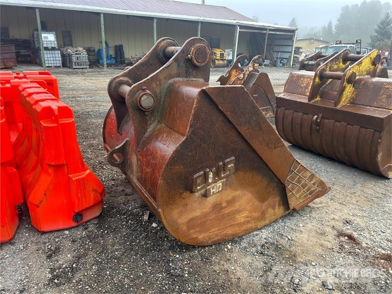 CWS 70 in Cleanup Excavator Bucket Kauhat