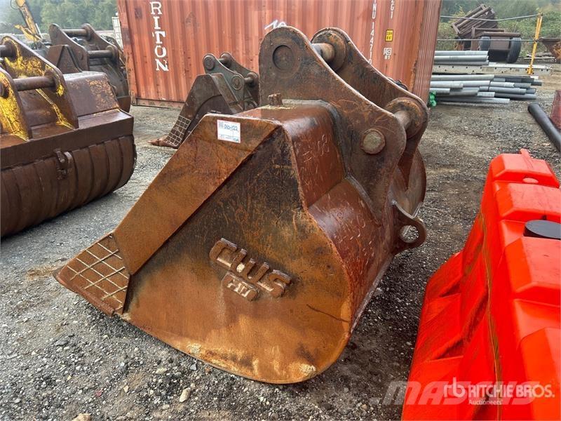 CWS 70 in Cleanup Excavator Bucket Kauhat