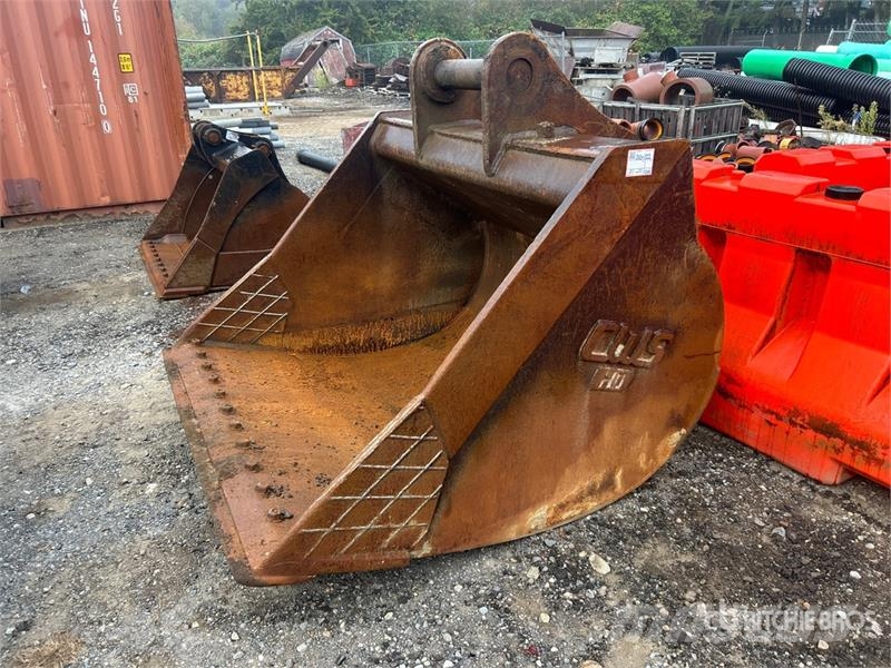 CWS 70 in Cleanup Excavator Bucket Kauhat