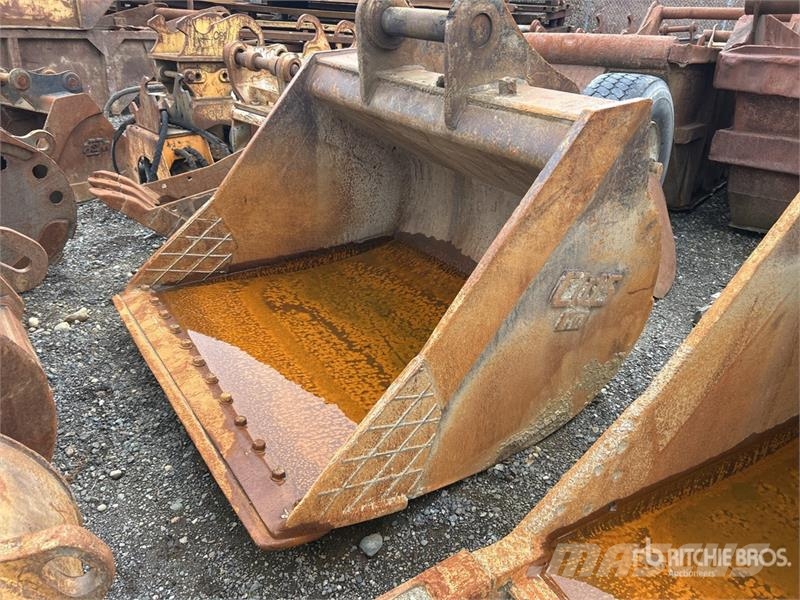 CWS 70 in Excavator Bucket Baldes