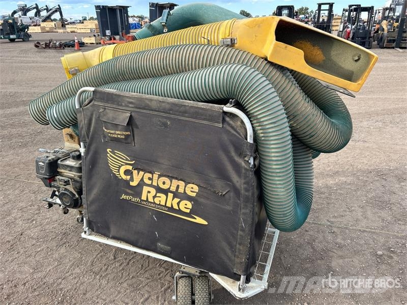 Cyclone Rake Leaf Vacuum Sonstige Landmaschinen