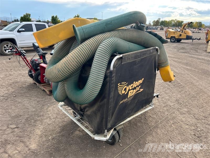 Cyclone Rake Leaf Vacuum Sonstige Landmaschinen