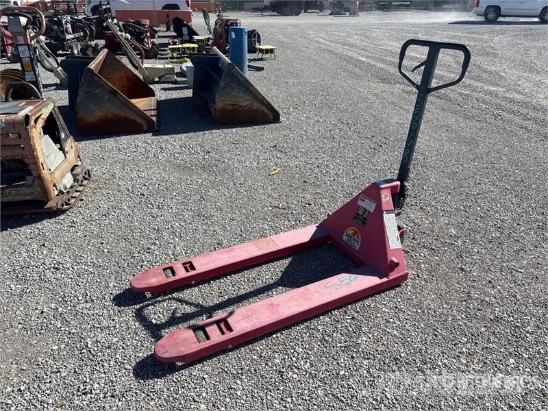Dayton 32HD11 5500 lb 27 in Pallet Jack Pumppukärryt