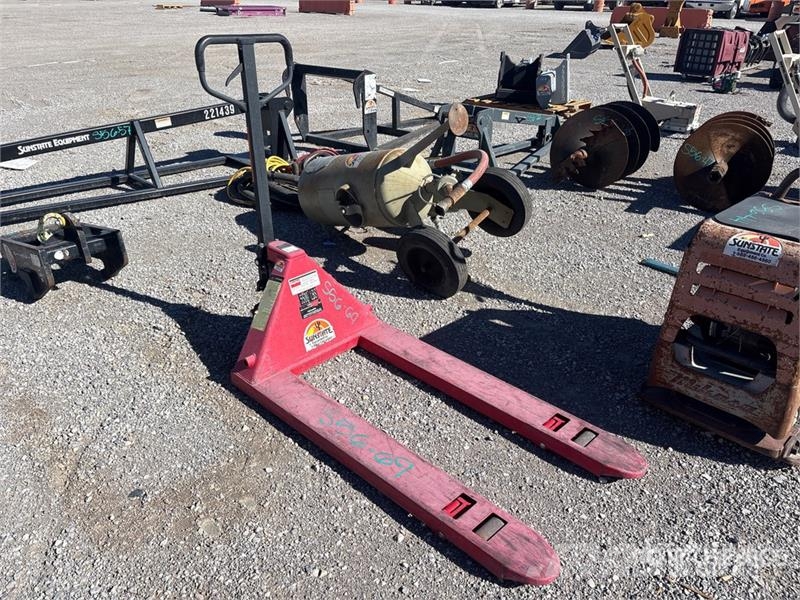 Dayton 32HD11 5500 lb 27 in Pallet Jack Pumppukärryt