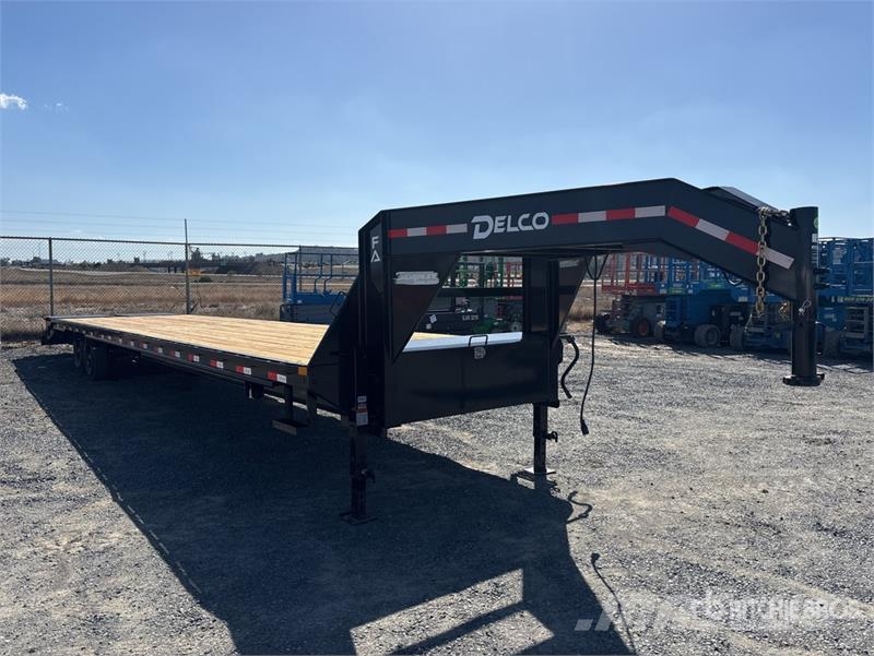Delco 45.5 ft T/A Gooseneck Equipment Trailer Prikolice za prevoz vozil