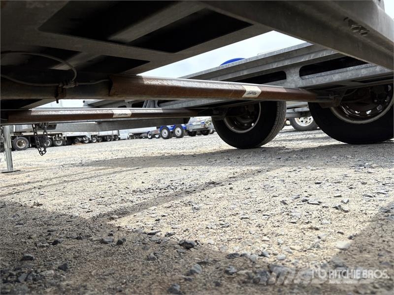 Demco AT7000P T/A 1 Car Open Car Carrier Trailer Vehicle transport semi-trailers