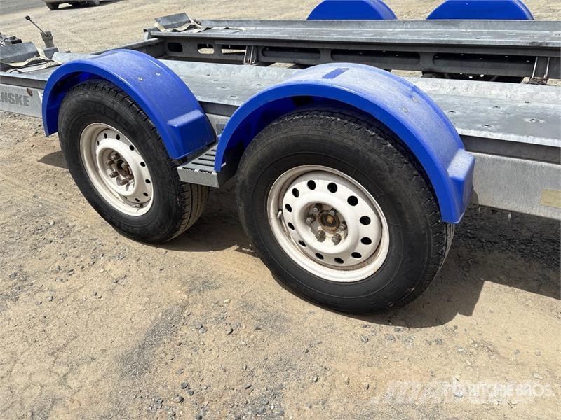 Demco AT7000P T/A 1 Car Open Car Carrier Trailer Vehicle transport semi-trailers