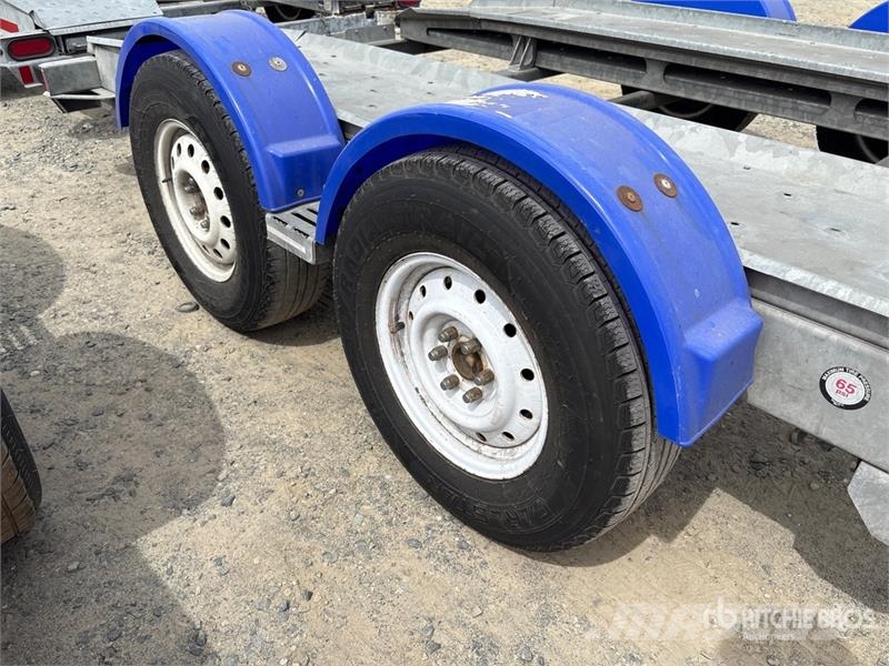 Demco AT7000P T/A 1 Car Open Car Carrier Trailer Vehicle transport semi-trailers