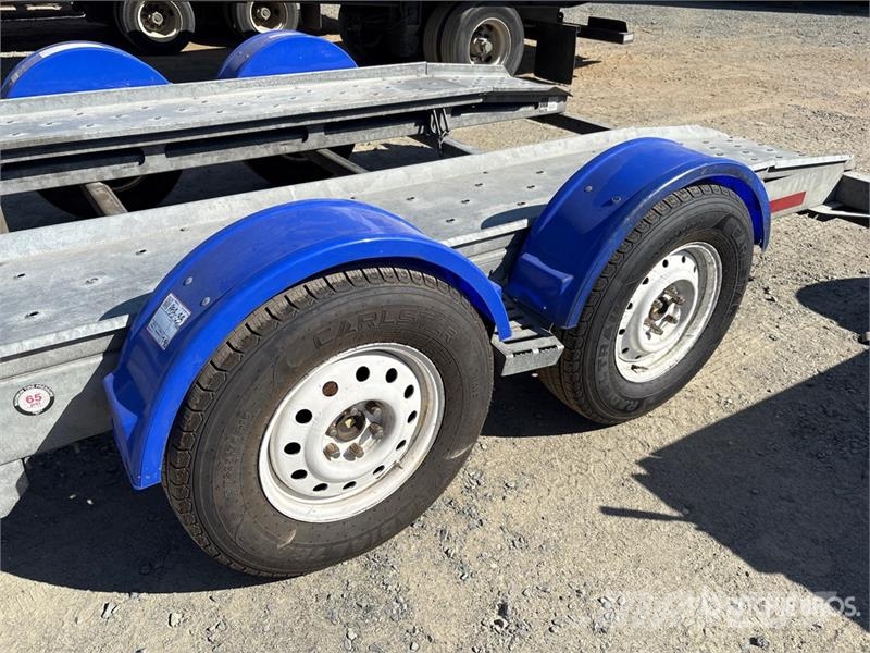 Demco AT7000P T/A 1 Car Open Car Carrier Trailer Polprikolice za prevoz vozil