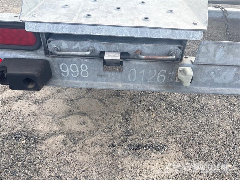 Demco AT7000P T/A 1 Car Open Car Carrier Trailer Polprikolice za prevoz vozil