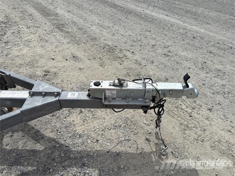 Demco AT7000P T/A 1 Car Open Car Carrier Trailer Vehicle transport semi-trailers