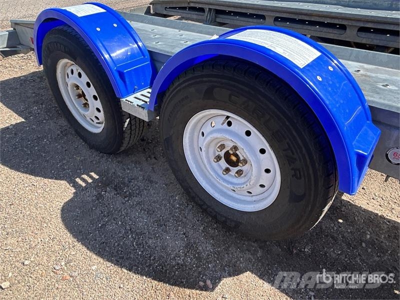Demco AT7000P T/A 1 Car Open Car Carrier Trailer Návesy na prepravu automobilov