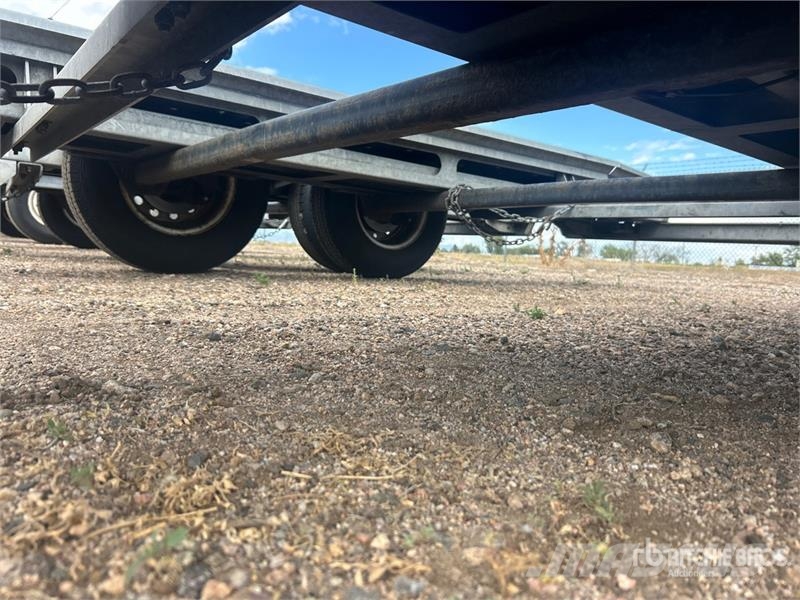 Demco AT7000P T/A 1 Car Open Car Carrier Trailer Vehicle transport semi-trailers