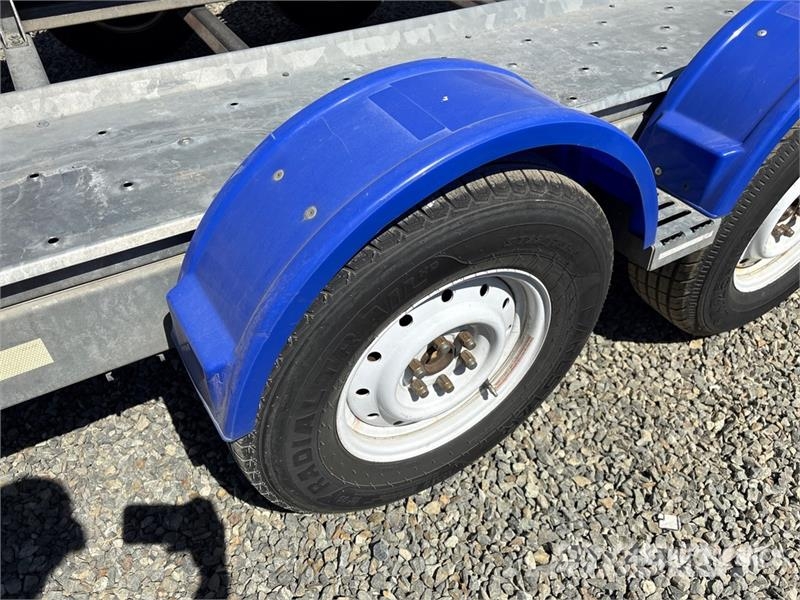Demco AT7000P T/A Open Car Carrier Trailer Vehicle transport semi-trailers