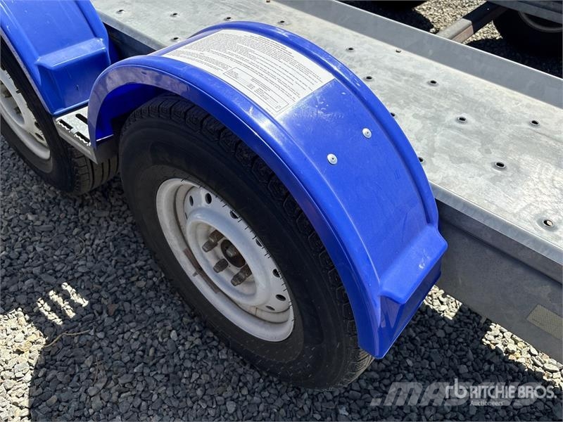 Demco AT7000P T/A Open Car Carrier Trailer Vehicle transport semi-trailers