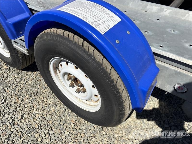 Demco AT7000P T/A Open Car Carrier Trailer Vehicle transport semi-trailers