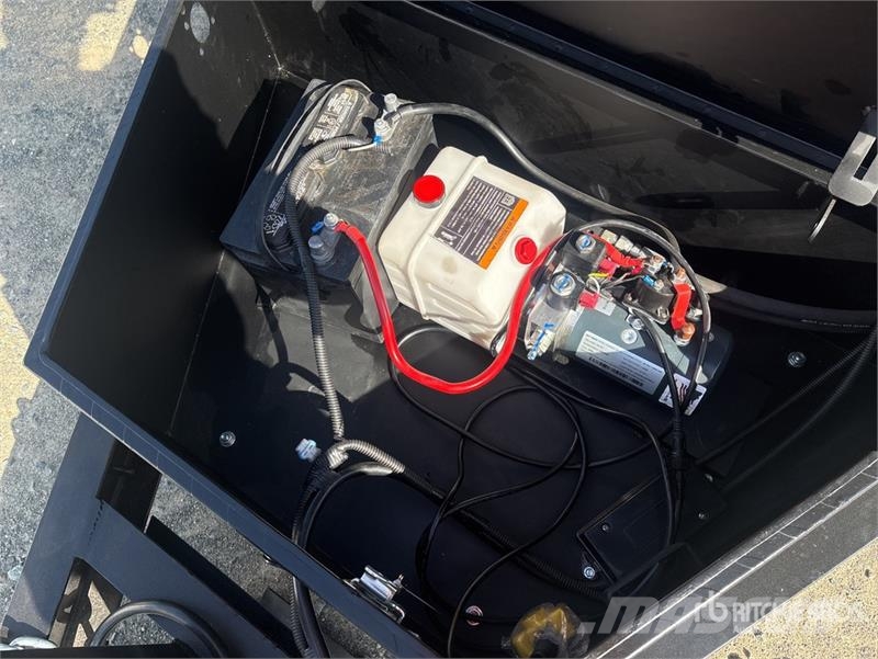 Denton 14 ft T/A Dump Utility Trailer Самоскиди