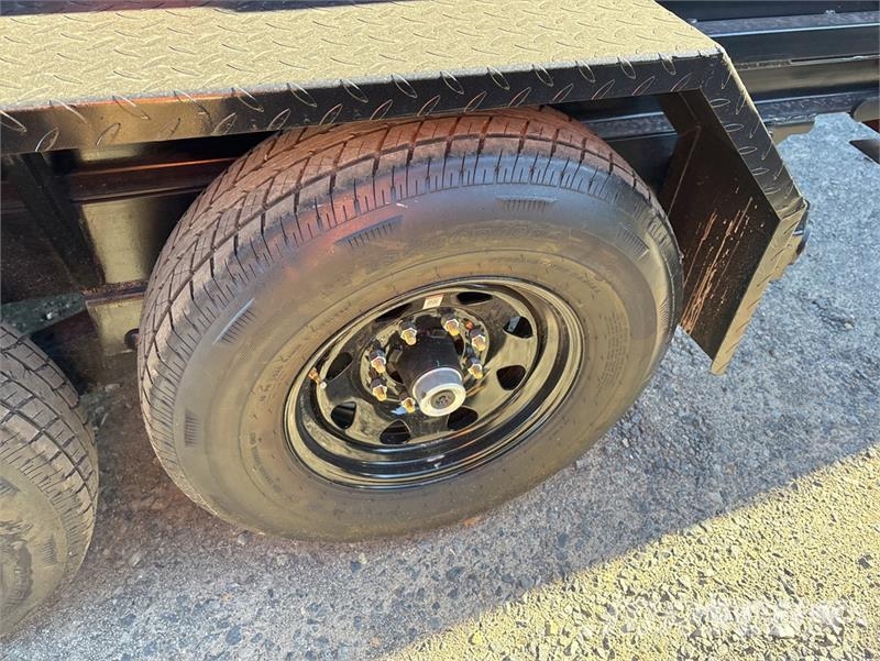 Denton DT-7142 14 ft T/A End Dump Trailer (Unused) Remorque benne