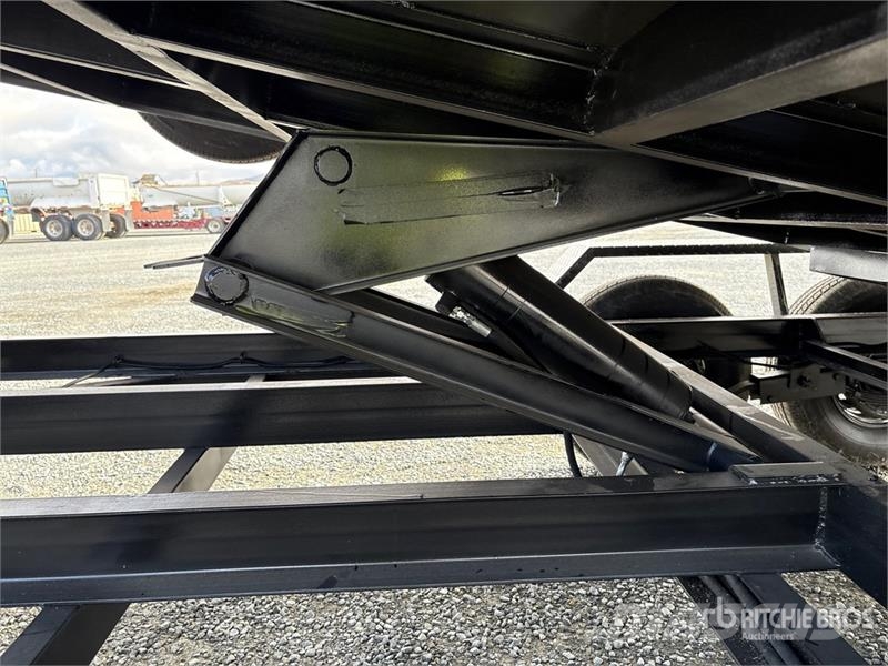 Denton DT-7142 14 ft T/A End Dump Trailer (Unused) Remorque benne