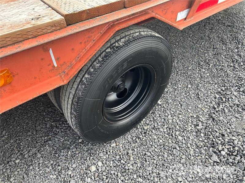 Ditch Witch 1DS 22 ft T/A Equipment Trailer Auto pārvadāšanas treileri