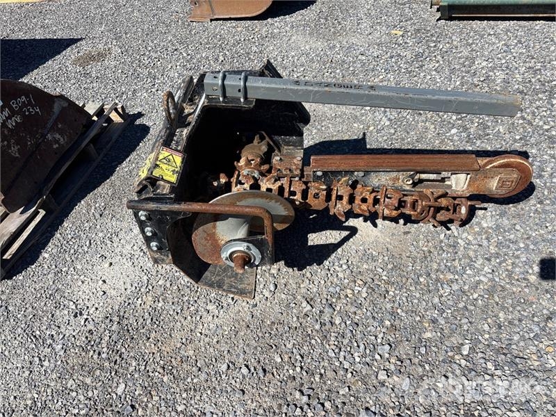 Ditch Witch 24 in Skid Steer Trencher Изкопни машини